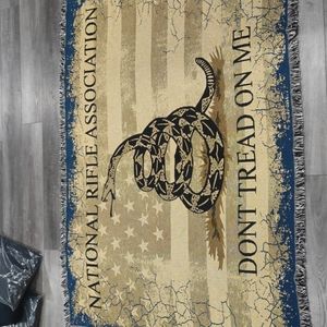 NRA DONT TREAD ON ME THROW BLANKET